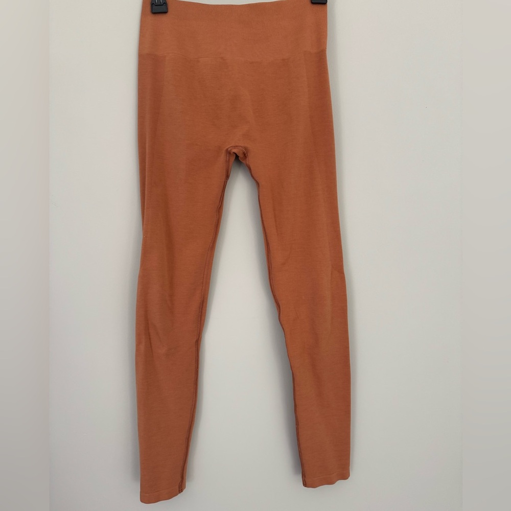 Alphalete Amplify burnt orange Leggings